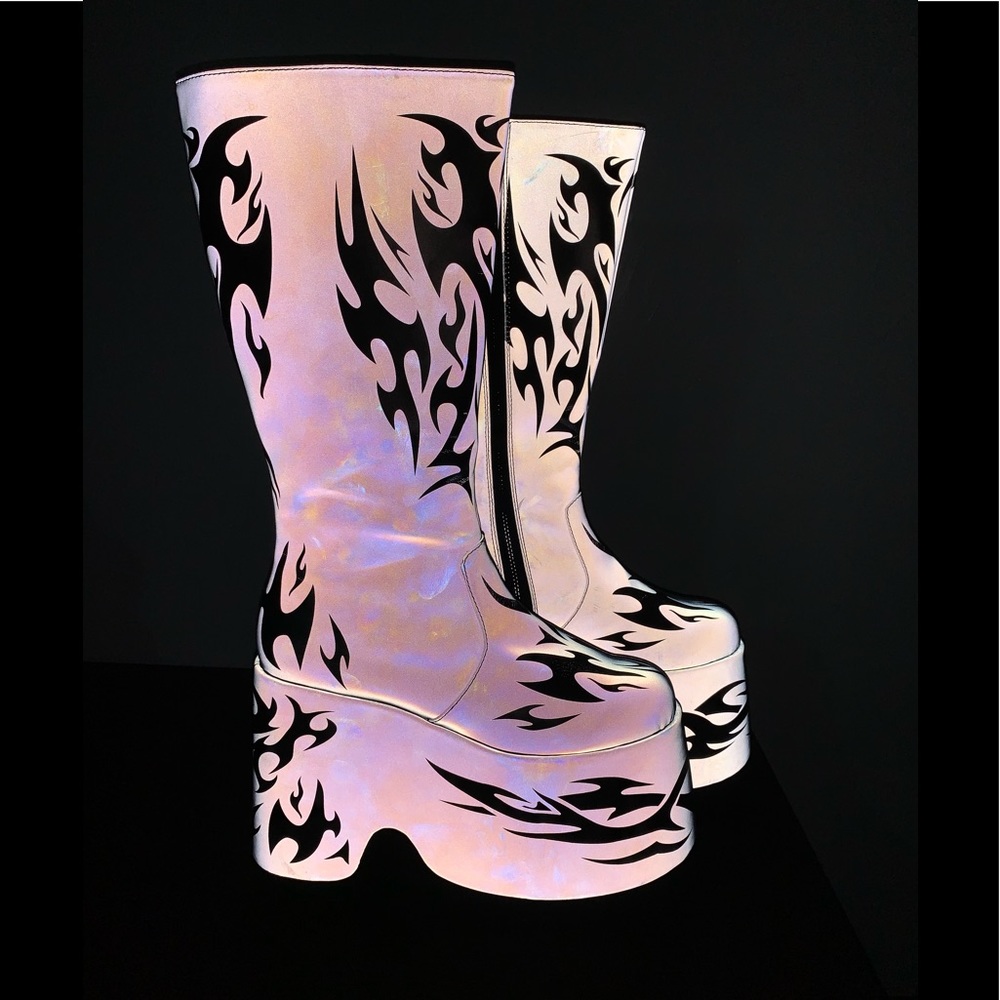 Sz10 Dolls Kill lighting boots reflective platform - Picture 3 of 16
